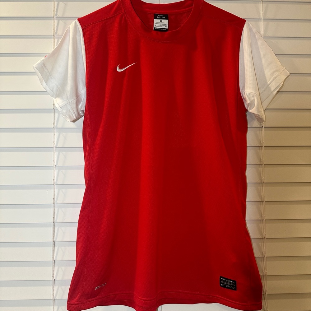Nike DRI-FIT Tee